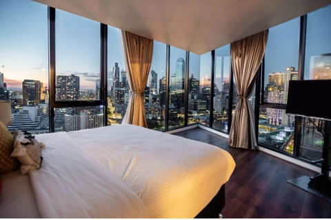 Rome Sky Villa - Accommodation in Brisbane 0
