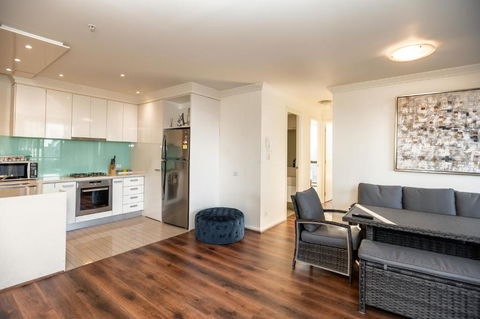 Rome Sky Villa - Accommodation in Brisbane 2