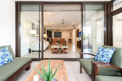 Rooftop Tranquility At Stunning Temple Resort - Accommodation in Brisbane 1