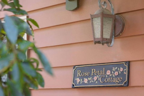 Rose Petal Cottage - Accommodation in Brisbane 1