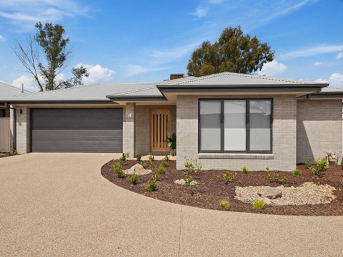 Rosella Retreat - Accommodation in Brisbane 0