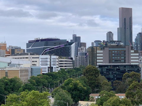 Royal Lodge - A Luxury Lifestyle - Accommodation in Brisbane 0