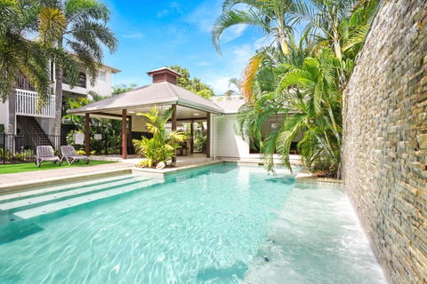 Royal Pavillions City Escape - Accommodation in Brisbane 0