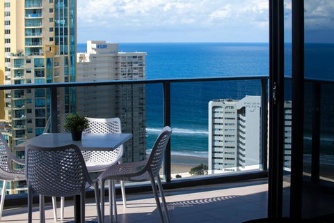 Ruby Apartments - Self Contained, Privately Managed Apartments - Accommodation in Brisbane 0