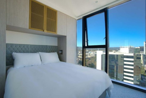 Rundle Retreat - 2BR Apartment With Stunning Views - Accommodation in Brisbane 0