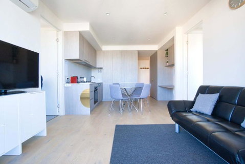 Rundle Retreat - 2BR Apartment With Stunning Views - Accommodation in Brisbane 3