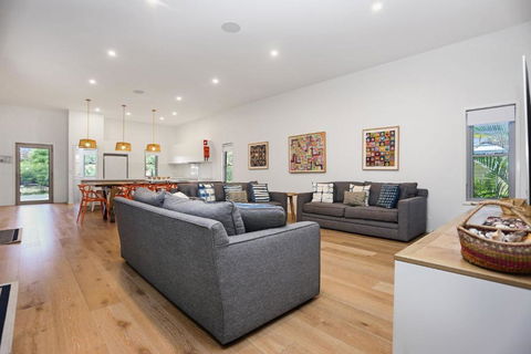 Russell Street Retreat - Accommodation in Brisbane 0