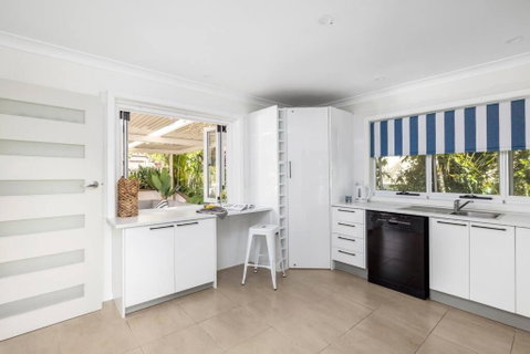 Salamander Sanctuary - Accommodation in Brisbane 3
