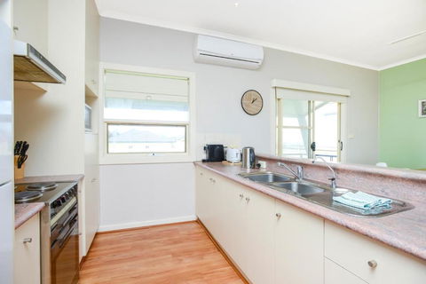 Salt - Aldinga Beach - C21 SouthCoast Holidays - Accommodation in Brisbane 2