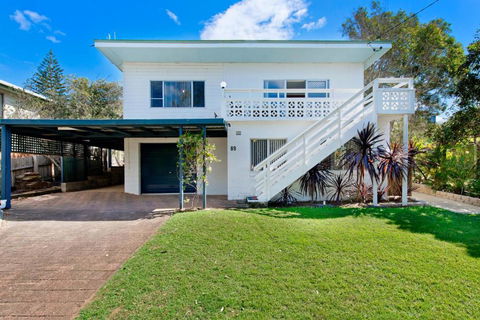Salt Breeze - Accommodation in Brisbane 0