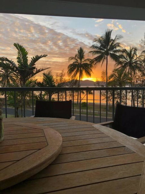 Salt On South - Beachfront Bliss - Accommodation in Brisbane 2