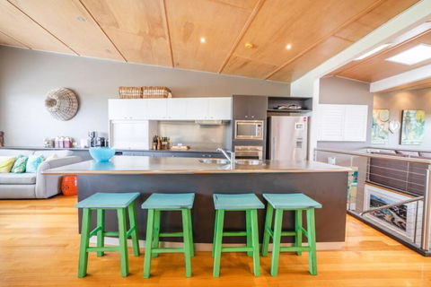 Saltwater 5 - Sleeps 8 - Close To Main Beach - Accommodation in Brisbane 1
