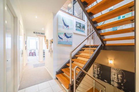 Saltwater 5 - Sleeps 8 - Close To Main Beach - Accommodation in Brisbane 2