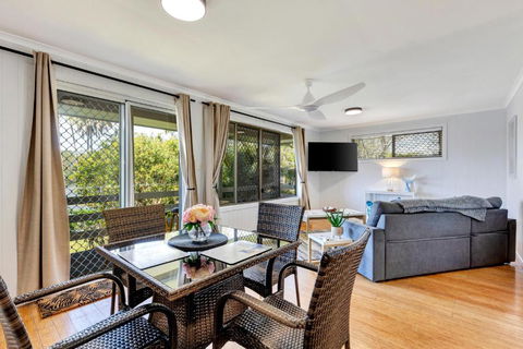 Sanctuary Lakes Fauna Retreat - Accommodation in Brisbane 0