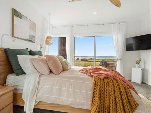 Sanctuary On Point - Accommodation in Brisbane 1