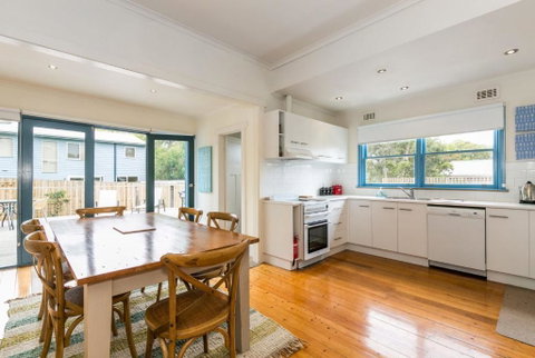 Sand Surf And Sunshine - Accommodation in Brisbane 1