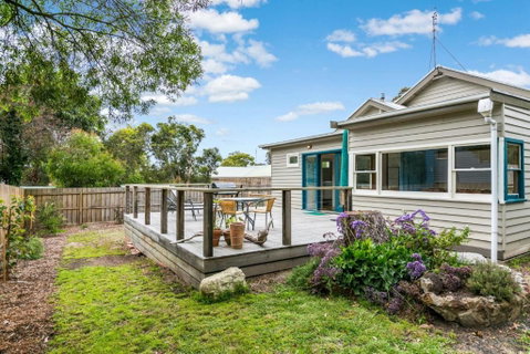 Sand Surf And Sunshine - Accommodation in Brisbane 0