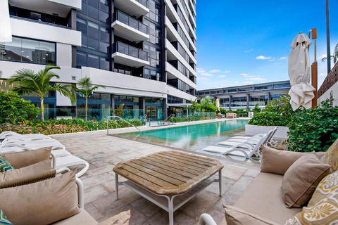 Ruby Building - Self Contained, Privately Managed Apartments - Accommodation in Brisbane 0