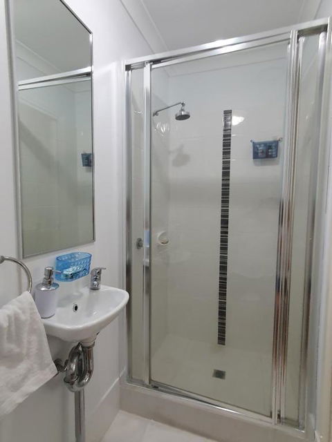 Sandalwood Guest Room - Accommodation in Brisbane 3