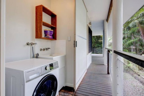 Sandalwood - Accommodation in Brisbane 1