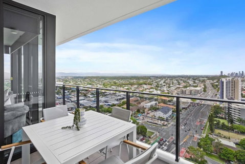 Sandbar 124 - Hosted By Burleigh Letting - Accommodation in Brisbane 0