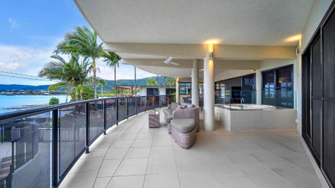 Sandcastle - Accommodation in Brisbane 2