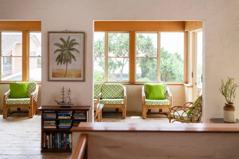 Sandilands One - Oceanstays - Accommodation in Brisbane 3