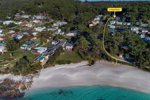 Sandlines At Hyams Beach - Accommodation in Brisbane 1