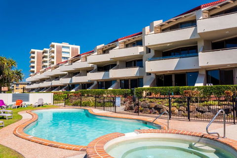 Sandrift Beachfront Apartments - Accommodation in Brisbane 0