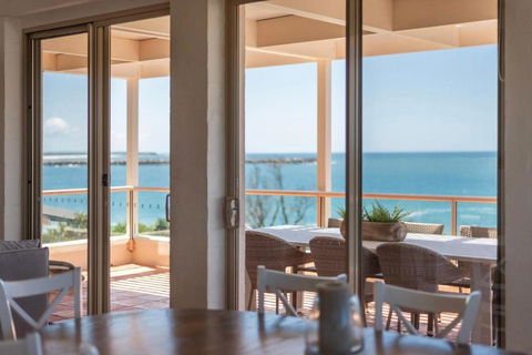 Sandrift Two - Oceanstays - Accommodation in Brisbane 0