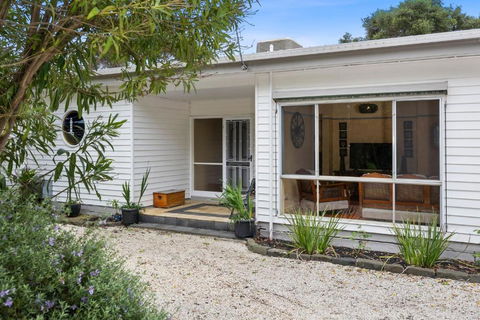 SANDY ANN At Lonnie - Accommodation in Brisbane 1