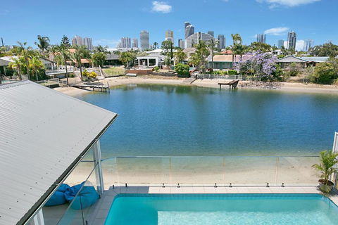 Sandy Cove - Accommodation in Brisbane 2