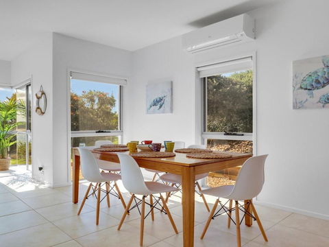 Sandy Cove - Accommodation in Brisbane 3