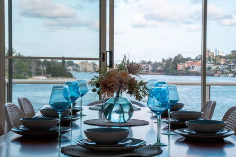 Stunning Waterfront Place With Swimpool, Harbour View And Free P - Accommodation in Brisbane 3