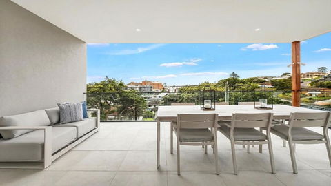 Terrigal Luxury - Accommodation in Brisbane 1