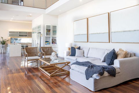 The Beach Haus - Accommodation in Brisbane 2