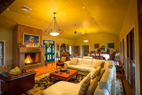 The Ballabourneen House - Accommodation in Brisbane 0