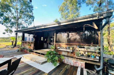 The Cabin, Ghost Gum Gully - Accommodation in Brisbane 3