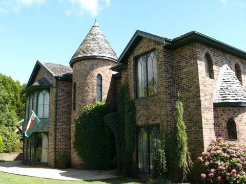 The Castle - Accommodation in Brisbane 0