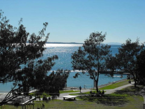 Beachpoint, Unit 202, 28 North Street - Accommodation in Brisbane 2