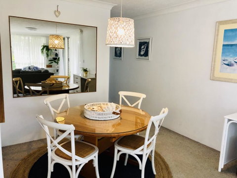 Beachy, Bright, And The Best Location On The GC! - Accommodation in Brisbane 1
