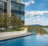 Beautiful Modern Lake View Apartment - Accommodation in Brisbane