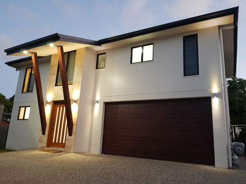 Beautiful Modern Luxury - Accommodation in Brisbane 2