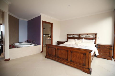 Bellfield Retreat - Accommodation in Brisbane 0