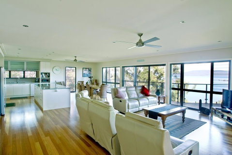 Berringar 71 Green Point - Accommodation in Brisbane 0