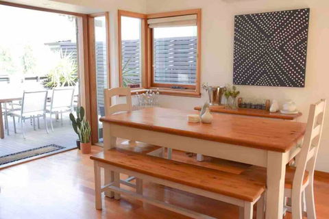 Best Location In Hobart! Luxury 4 Bedroom With Stunning Views - Accommodation in Brisbane 2