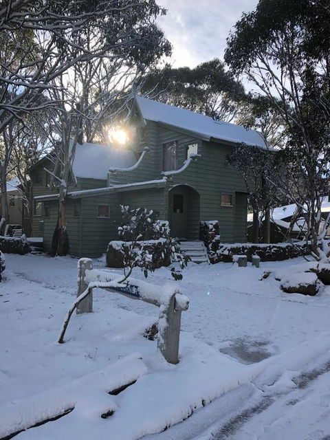 Bindi - Alpine Getaways's Chalet At Tower Rd - Accommodation in Brisbane 3