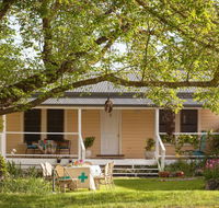 Bird House - Accommodation in Brisbane