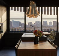 Birdcage Penthouse Luxury Melbourne Ultra Modern Industrial Chic - Accommodation in Brisbane