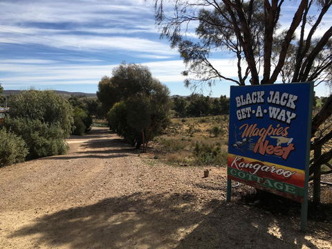 Black Jack Get-A-Way Magpies Nest - Accommodation in Brisbane 0